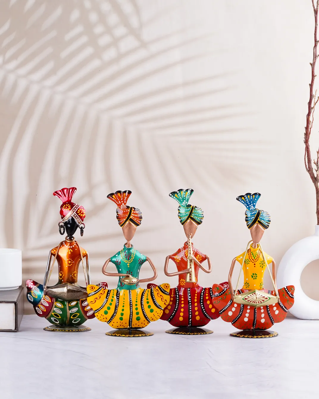 Colorful-Rajasthan-Musician-Sculpture Image of Wrought Iron Rajasthani Folk Musicians, a testament to the rich cultural heritage of Rajasthan